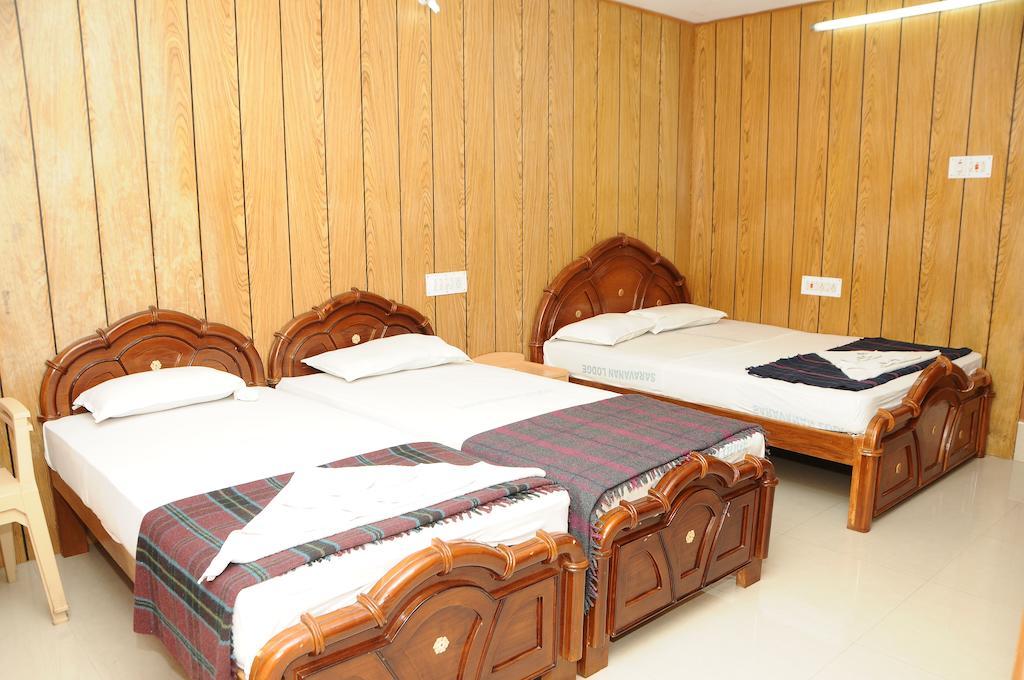 Saravanan Lodge Madrás Habitación foto